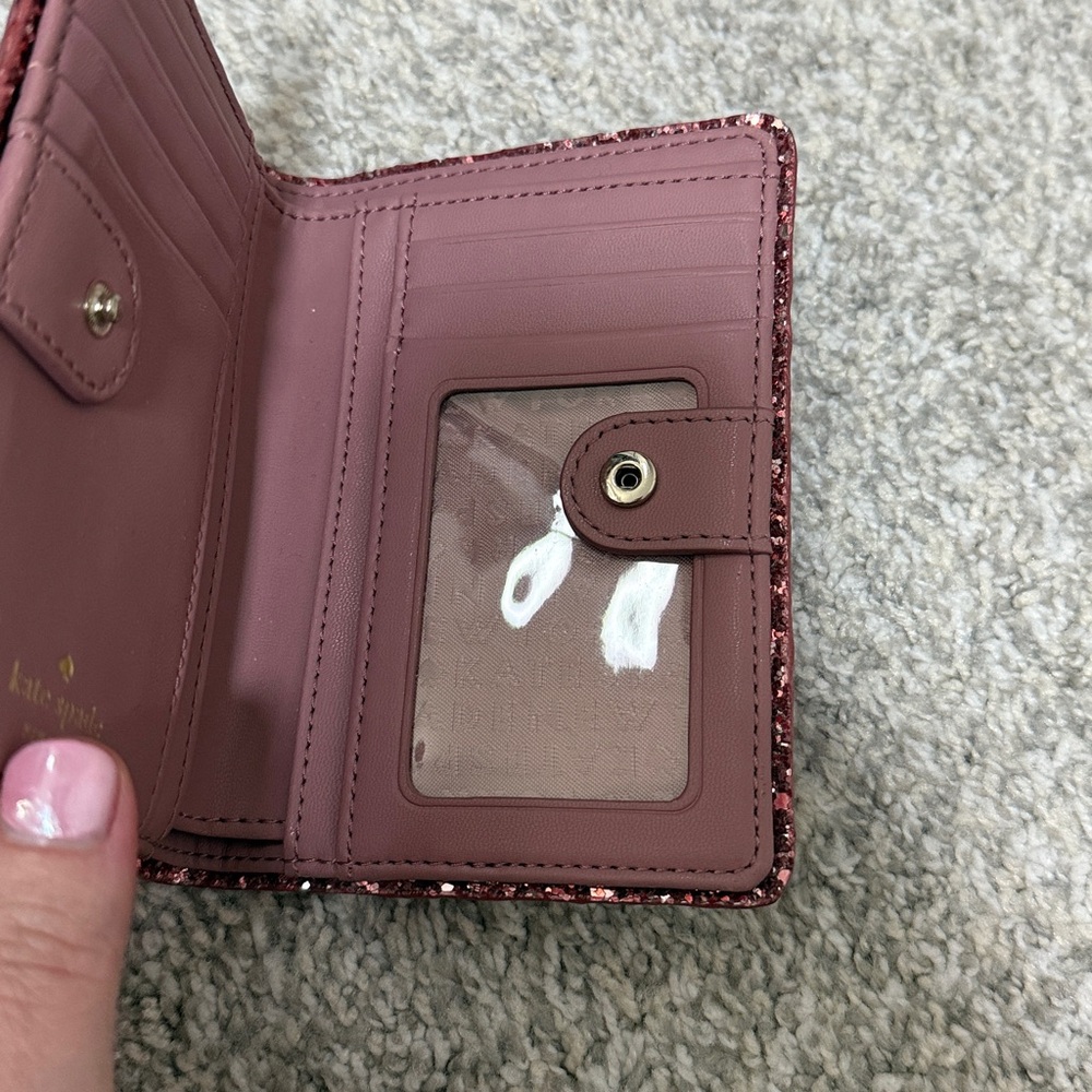 Kate Spade Tellie Bifold Wallet Seton Drive in Dusty Peony - Picture 7 of 8